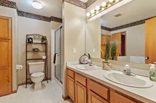 2907 Devonshire Cir, Woodbury, MN 55125 - Photo 15