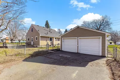 8933 Wally Drive, Golden Valley, MN 55427 - Photo 27