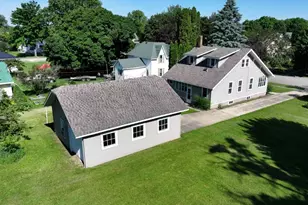 111 W Cabot St, Le Roy, MN 55951 - Photo 9