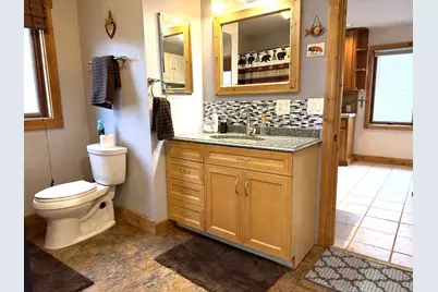 37 E Boundary Street E, Ely, MN 55731 - Photo 9