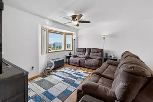 527 Jewell St, Mora, MN 55051 - Photo 11