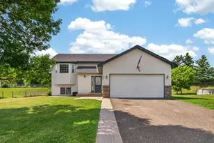 527 Jewell St, Mora, MN 55051 - Photo 5