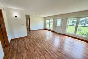 565 Madson Ave SW, Hutchinson, MN 55350 - Photo 5