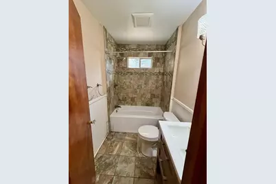 565 Madson Avenue SW, Hutchinson, MN 55350 - Photo 11