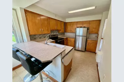 565 Madson Avenue SW, Hutchinson, MN 55350 - Photo 7