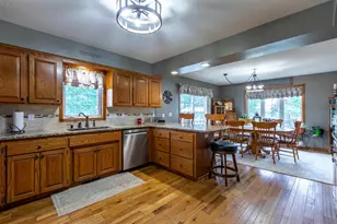 704 Country Estate Ct SE, Stewartville, MN 55976 - Photo 9
