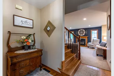 704 Country Estate Court SE, Stewartville, MN 55976 - Photo 3