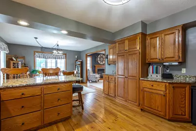704 Country Estate Court SE, Stewartville, MN 55976 - Photo 11