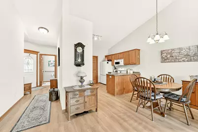 4207 Redhawk Drive SE, Rochester, MN 55904 - Photo 3