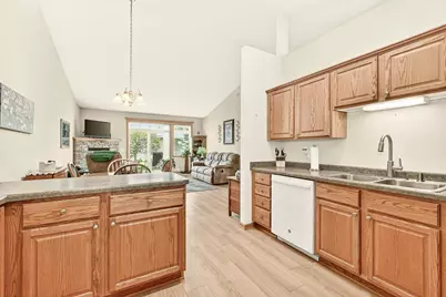 4207 Redhawk Drive SE, Rochester, MN 55904 - Photo 13