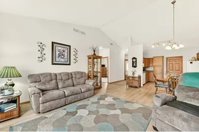 4207 Redhawk Drive SE, Rochester, MN 55904 - Photo 7