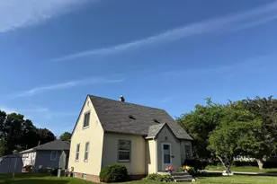 201 2nd St SW, New Prague, MN 56071 - Photo 5