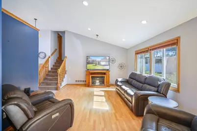 512 Hyde Avenue N, Mahtomedi, MN 55115 - Photo 25