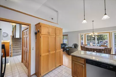 512 Hyde Avenue N, Mahtomedi, MN 55115 - Photo 17