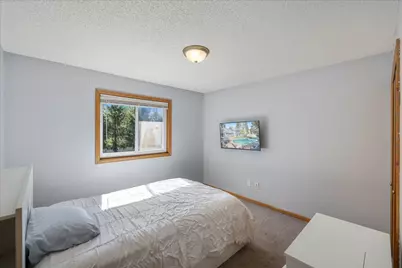512 Hyde Avenue N, Mahtomedi, MN 55115 - Photo 31