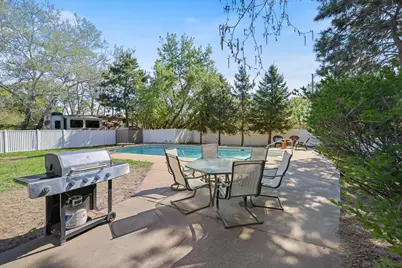 512 Hyde Avenue N, Mahtomedi, MN 55115 - Photo 45