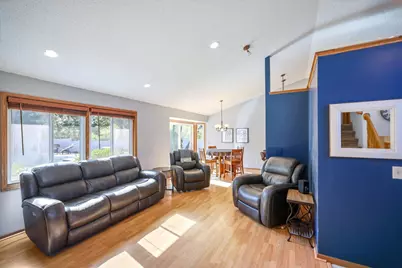 512 Hyde Avenue N, Mahtomedi, MN 55115 - Photo 13