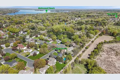 512 Hyde Avenue N, Mahtomedi, MN 55115 - Photo 9