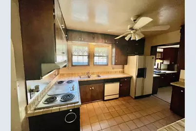 810 3rd Street NW, Austin, MN 55912 - Photo 17