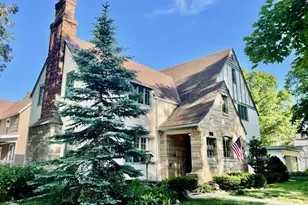 810 3rd St NW, Austin, MN 55912 - Photo 1