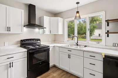704 8th Avenue S, Saint Cloud, MN 56301 - Photo 7