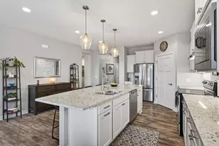 8270 Oakview Ct N, Maple Grove, MN 55369 - Photo 13