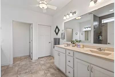 8270 Oakview Court N, Maple Grove, MN 55369 - Photo 21