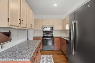 2455 Crestwood Dr, North Saint Paul, MN 55109 - Photo 11
