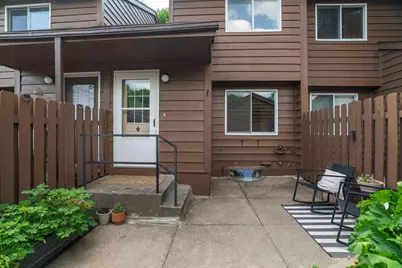 2455 Crestwood Drive, North Saint Paul, MN 55109 - Photo 23