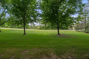 2455 Crestwood Dr, North Saint Paul, MN 55109 - Photo 27
