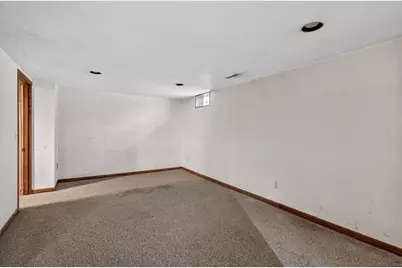 7624 68th Avenue N, Brooklyn Park, MN 55428 - Photo 5