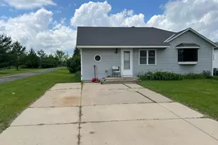 401 4th St NW, Wadena, MN 56482 - Photo 3