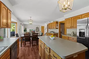2721 Pampas Ct, Shakopee, MN 55379 - Photo 11