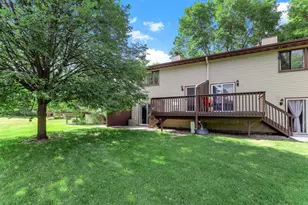 8709 Maplebrook Pkwy N, Brooklyn Park, MN 55445 - Photo 13