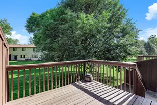 8709 Maplebrook Pkwy N, Brooklyn Park, MN 55445 - Photo 11