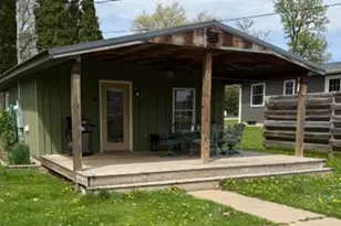 609 Prairie St, Pepin, WI 54759 - Photo 1