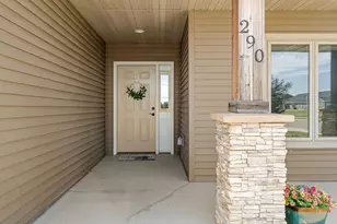 290 Acorn Pl NE, Owatonna, MN 55060 - Photo 3