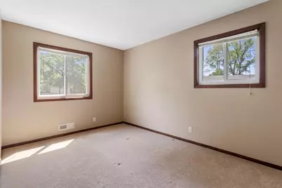 7338 Homestead Avenue S, Cottage Grove, MN 55016 - Photo 9