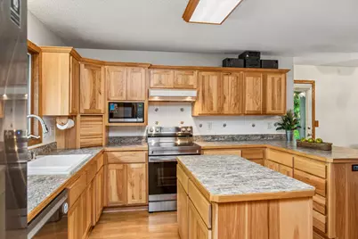 326 Warner Avenue N, Mahtomedi, MN 55115 - Photo 3