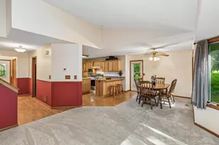 326 Warner Ave N, Mahtomedi, MN 55115 - Photo 13