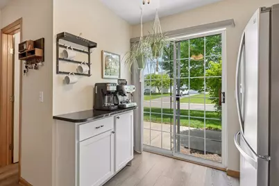 1929 Southcross Drive W #1204, Burnsville, MN 55306 - Photo 11