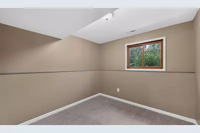 5633 Saint Mary Drive NW, Rochester, MN 55901 - Photo 39