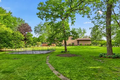 5633 Saint Mary Drive NW, Rochester, MN 55901 - Photo 7