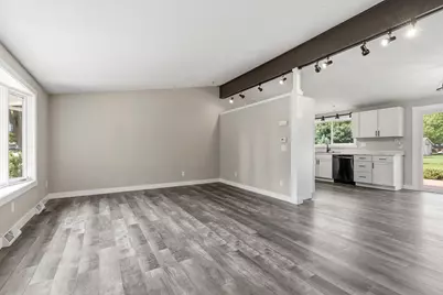 600 Lawrence Street, Marshall, MN 56258 - Photo 13
