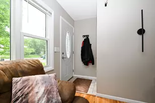 1031 Sumter Ave N, Golden Valley, MN 55427 - Photo 3