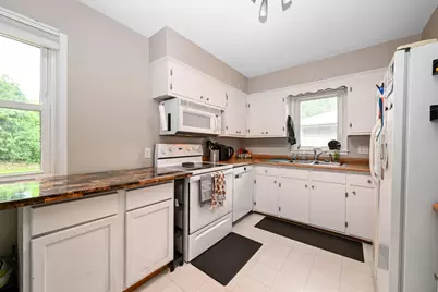1031 Sumter Avenue N, Golden Valley, MN 55427 - Photo 7