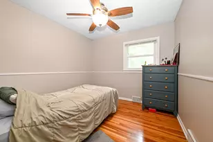 1031 Sumter Ave N, Golden Valley, MN 55427 - Photo 9