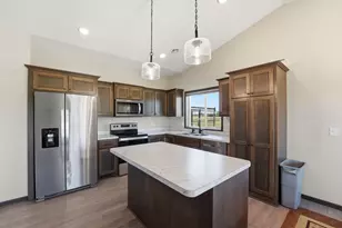 8594 Dolphin Rd, Princeton, MN 55371 - Photo 11