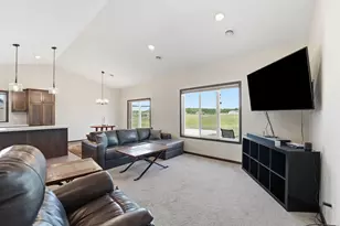 8594 Dolphin Rd, Princeton, MN 55371 - Photo 13