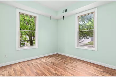2827 Bryant Avenue N #2, Minneapolis, MN 55411 - Photo 5